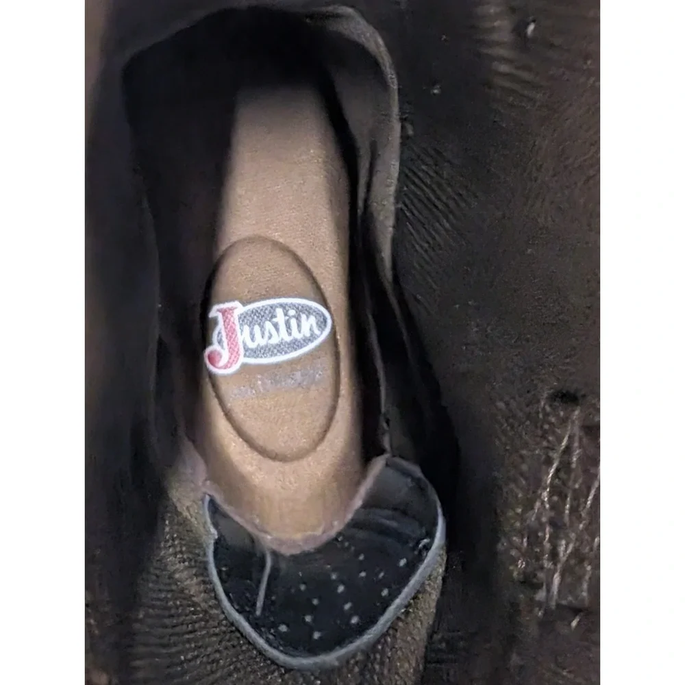Justin Boots retails 260
